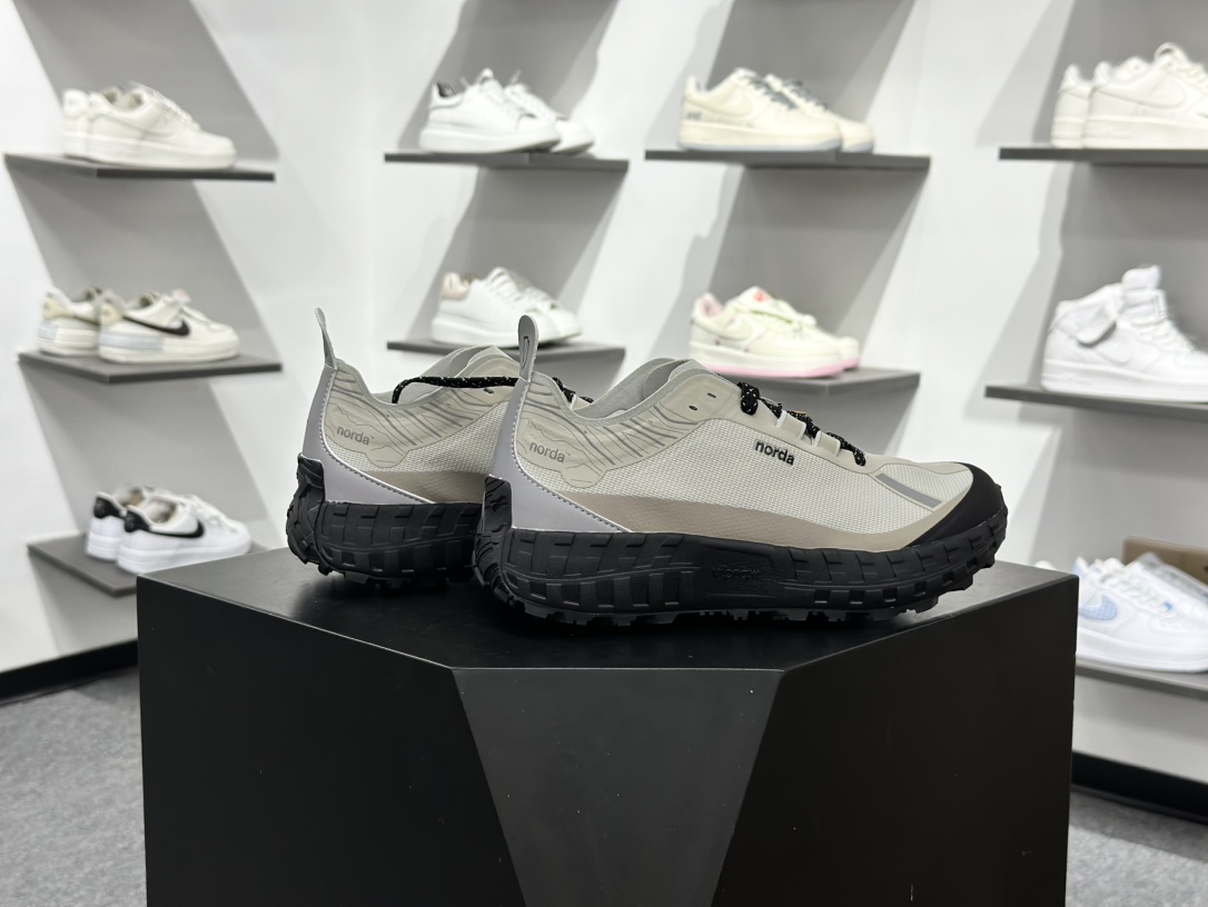 NORDA 001 G+ 轻便户外运动鞋 惊喜不断 两大王牌合作款休闲跑鞋
