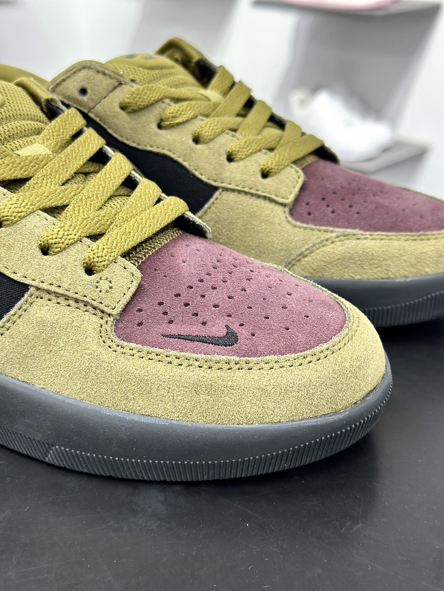 耐克Nike SB Force 58 硫化杯底 传统篮球风格Nike SB Force 58 男/女滑板鞋 DV5477-008