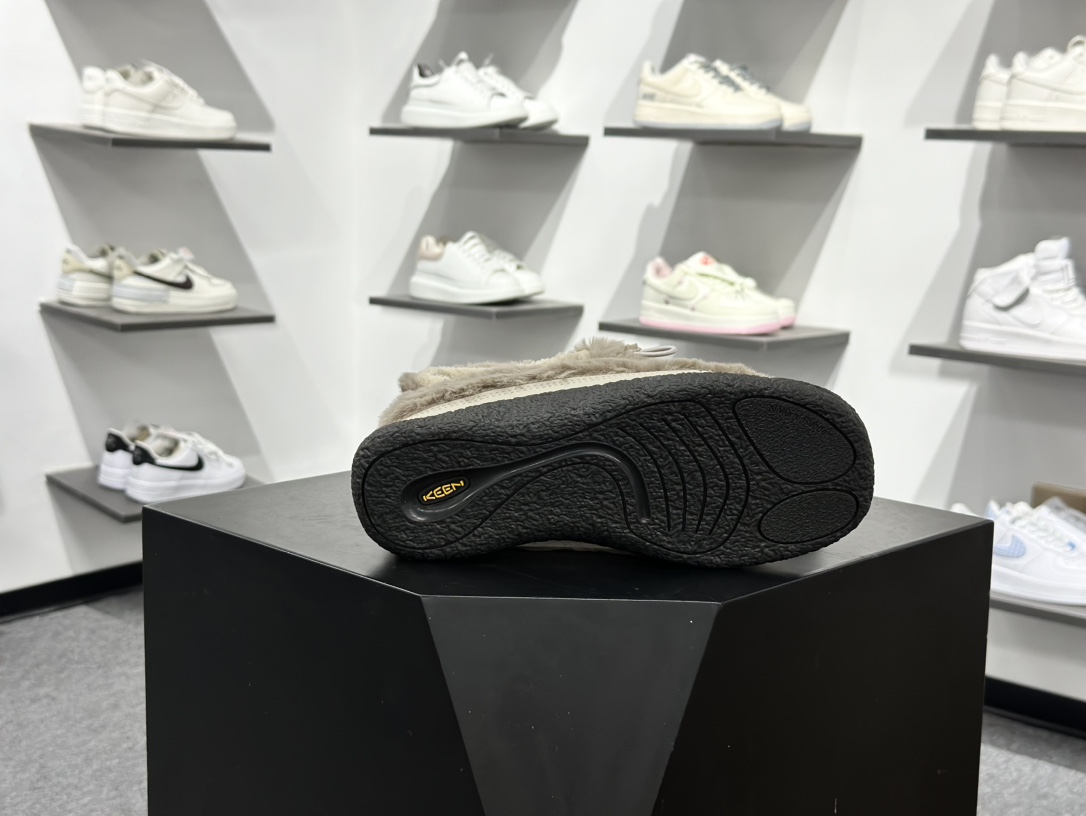 Keen 科恩 Howser III Slide 科恩秋冬毛毛休闲生活鞋 半拖鞋 1029434 Keen 科恩 Howser III Slide 科恩秋冬毛毛休闲生活鞋 半拖鞋 1029434