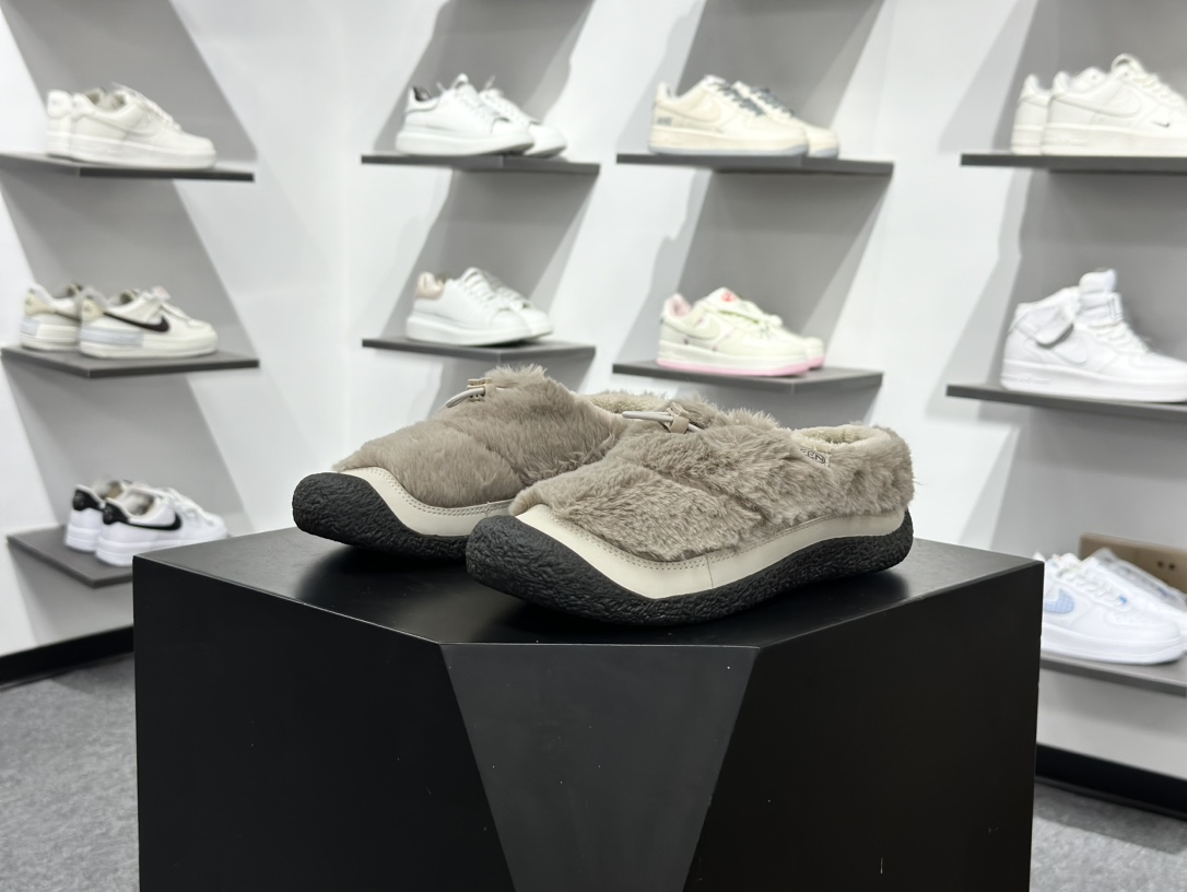 Keen 科恩 Howser III Slide 科恩秋冬毛毛休闲生活鞋 半拖鞋 1029434 Keen 科恩 Howser III Slide 科恩秋冬毛毛休闲生活鞋 半拖鞋 1029434