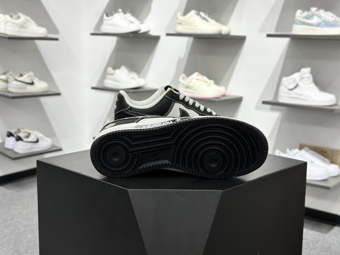 260 Air Force 1 '07 Low 拉布布白黑 KJ5188-001