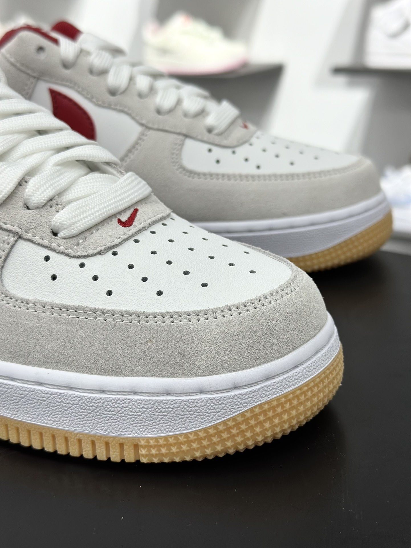 200 Air Force 1 '07 Low 米白红 IB6388-101