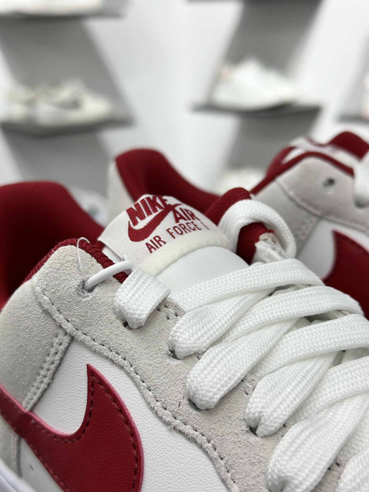 200 Air Force 1 '07 Low 米白红 IB6388-101