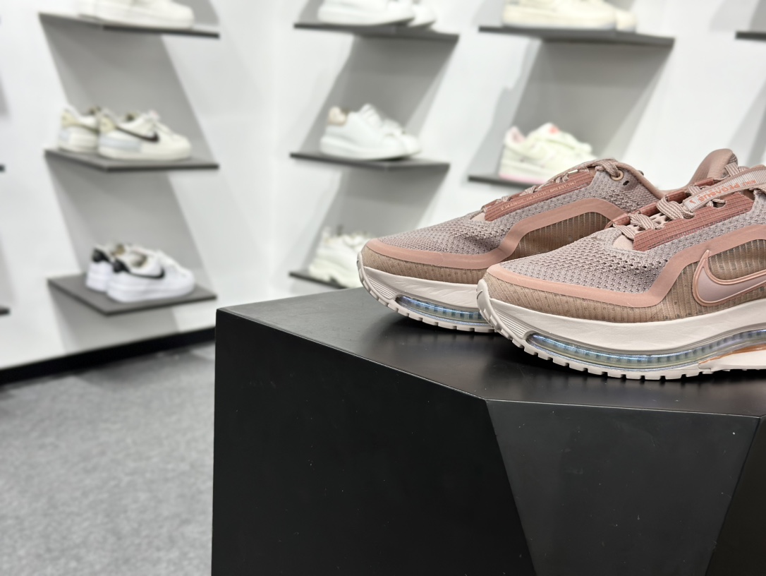 240 Nike Air Zoom Pegasus Premium 耐克 新款气垫缓震休闲跑步鞋 HQ2593-603