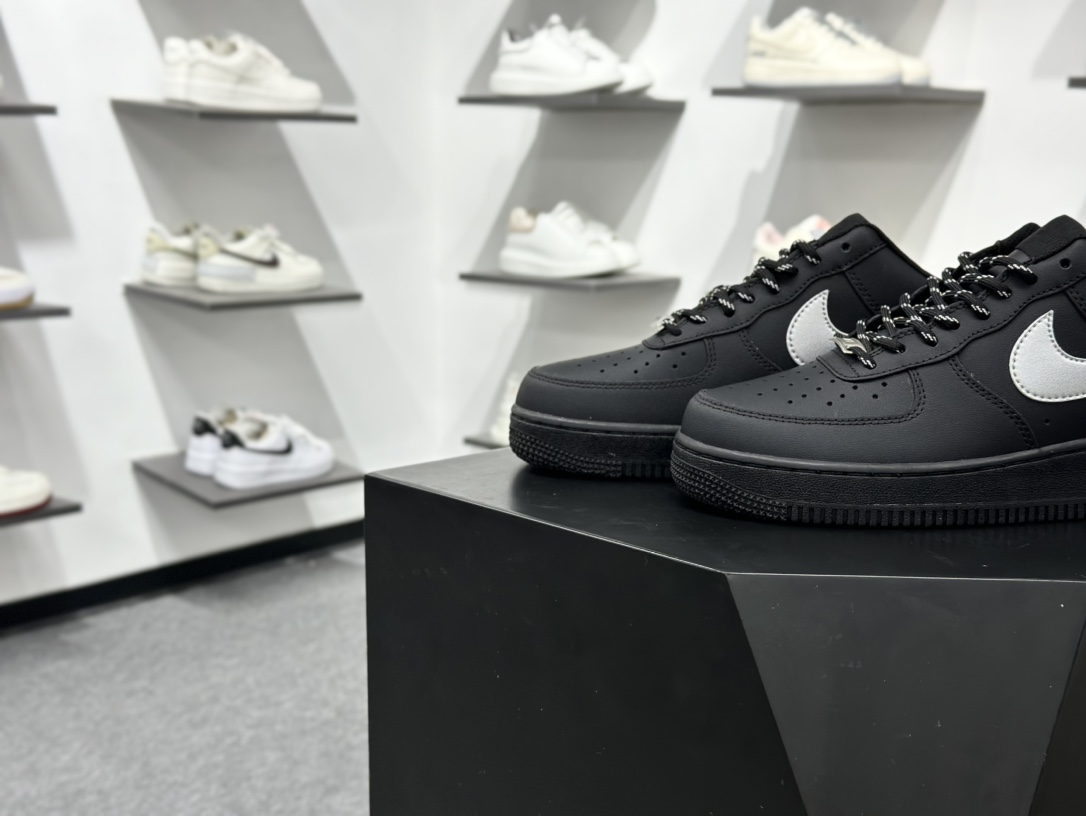 200 Sup x Air Force 1 Low 黑白 CU9225-002
