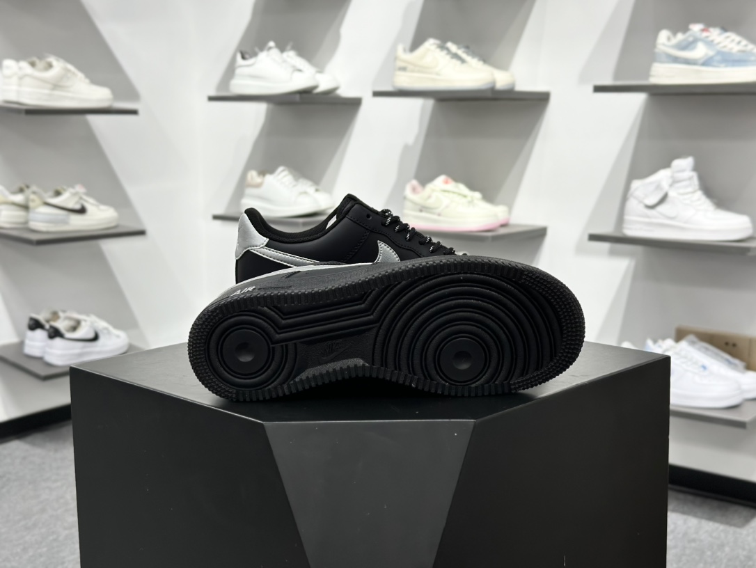 200 Sup x Air Force 1 Low 黑白 CU9225-002