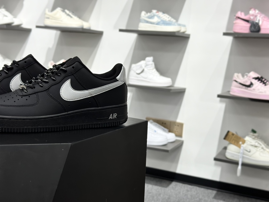 200 Sup x Air Force 1 Low 黑白 CU9225-002