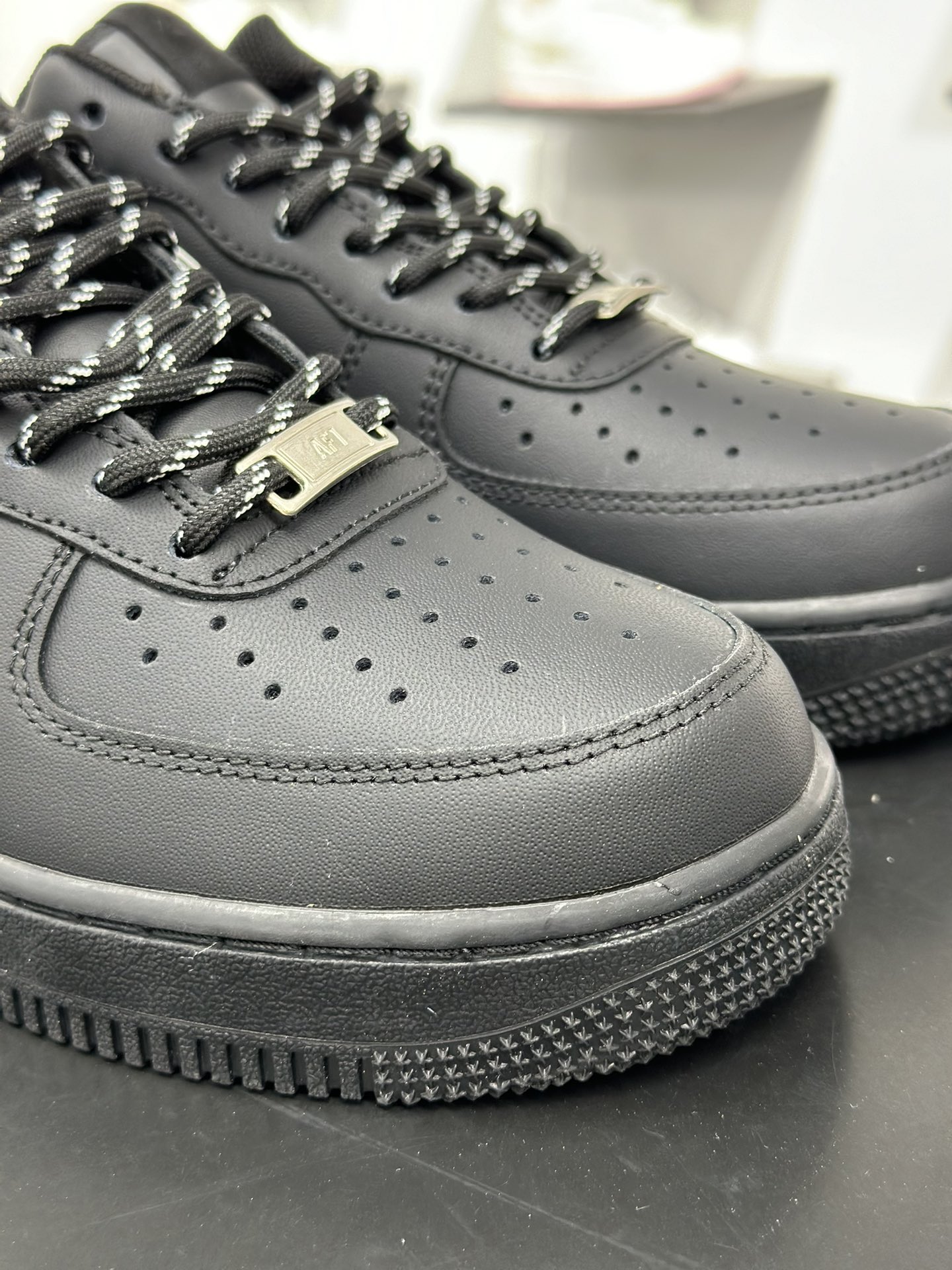 200 Sup x Air Force 1 Low 黑白 CU9225-002