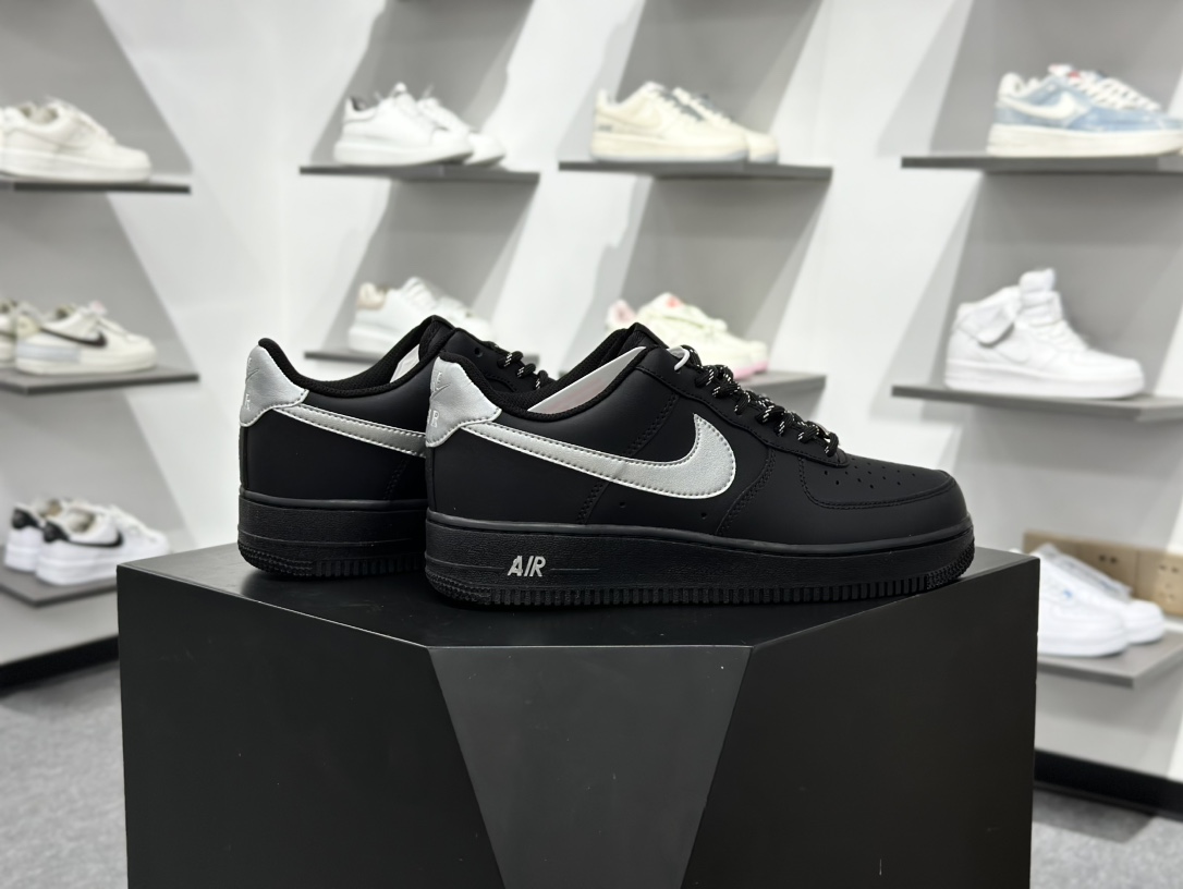 200 Sup x Air Force 1 Low 黑白 CU9225-002