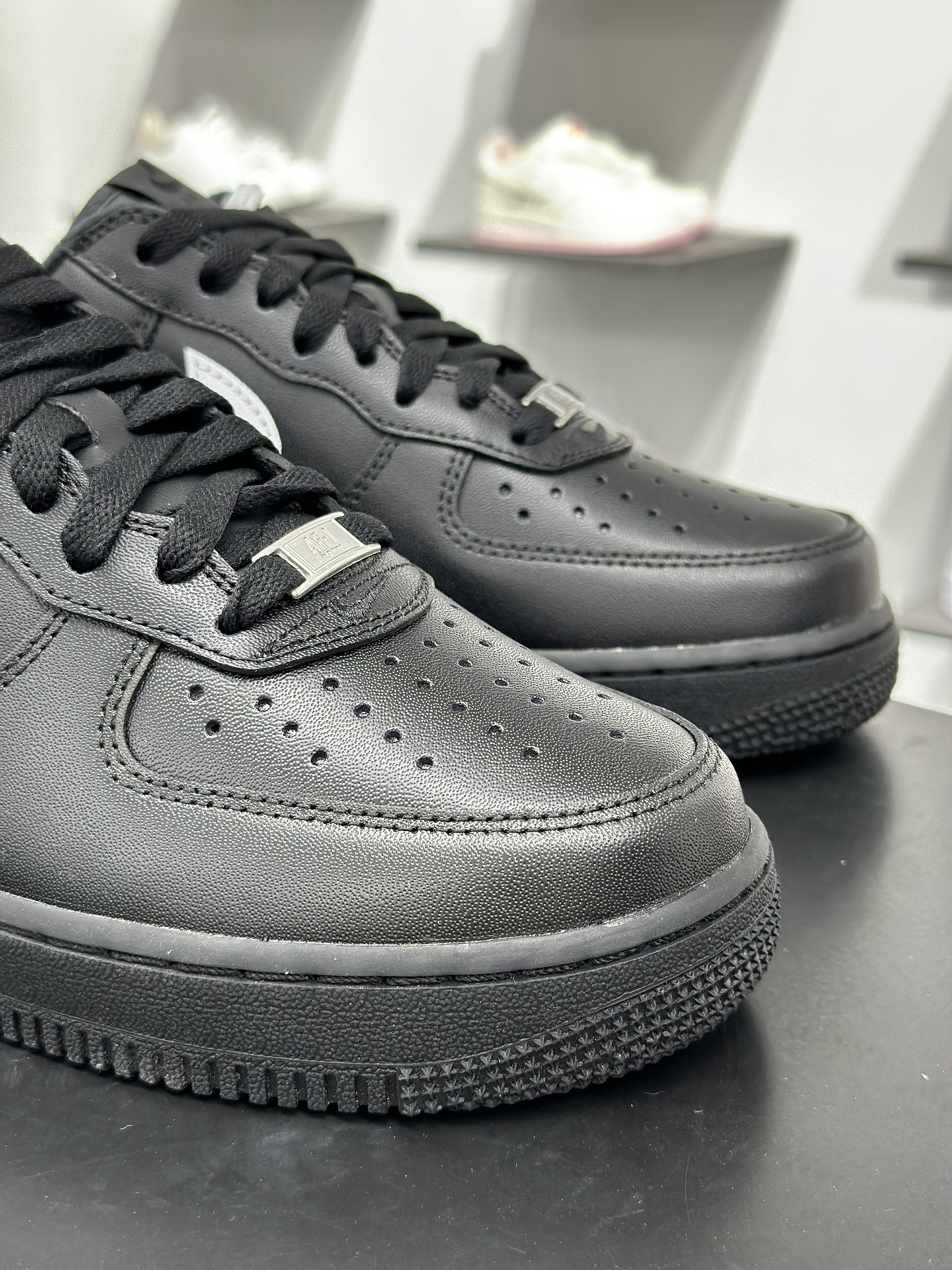 Nike Air Force 1‘07 Low 黑银武士 空军一号低帮休闲板鞋 ZH0316-125