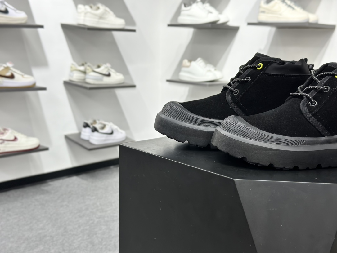 UGG M Neumel Weather Hybrid 纽姆防水混合系列中帮厚底轻量休闲运动工装袋鼠靴 1113911