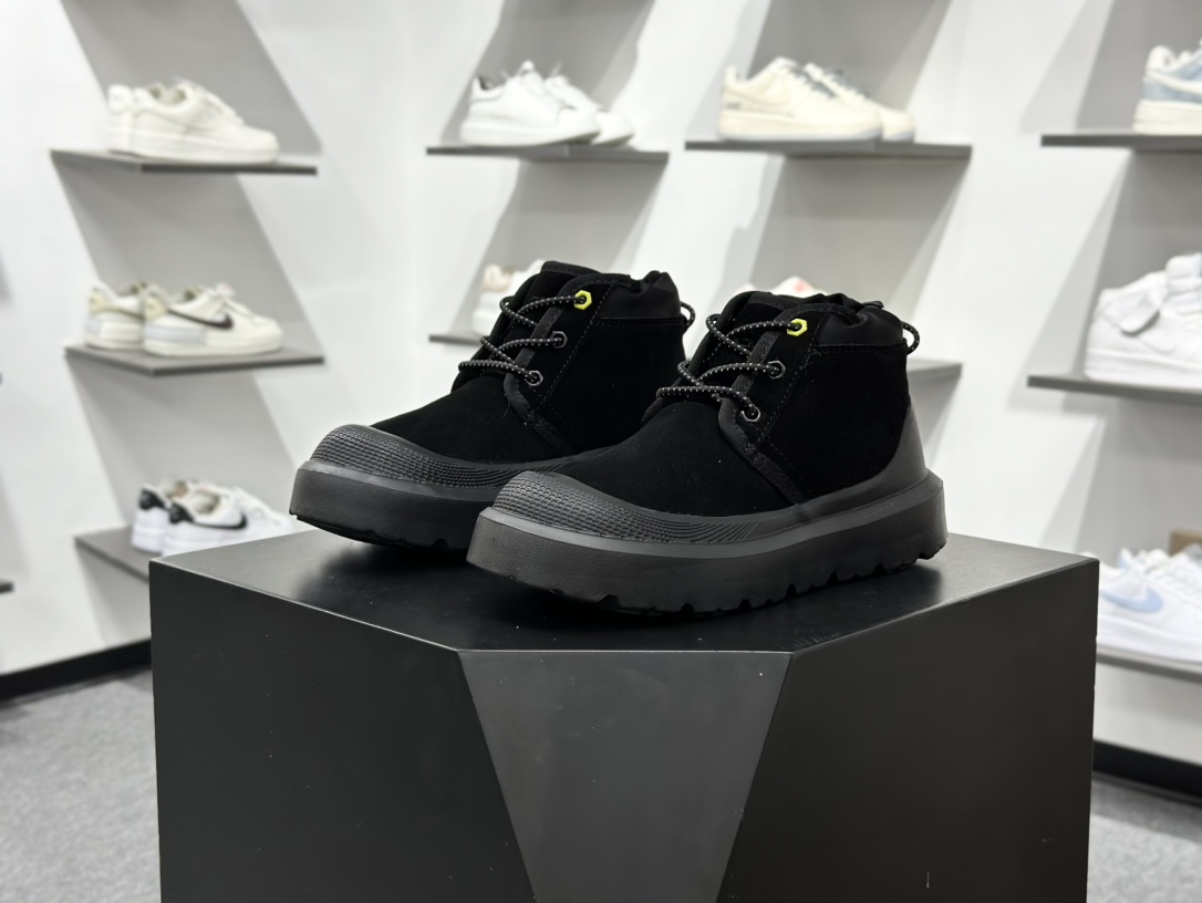 UGG M Neumel Weather Hybrid 纽姆防水混合系列中帮厚底轻量休闲运动工装袋鼠靴 1113911