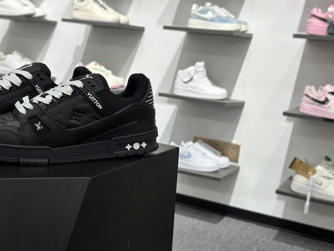 顶级 Lv Trainer X1 Max 版本 高奢经典巅峰东莞纯原顶级高端复刻