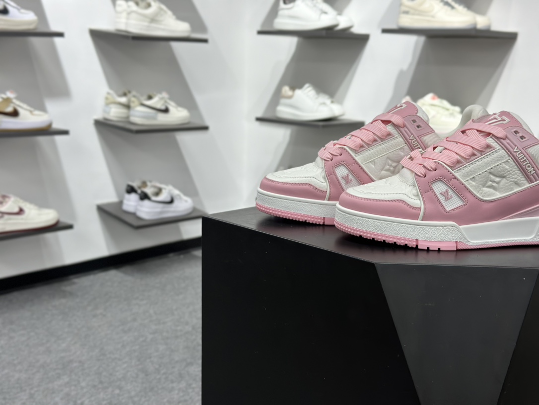 顶级 Lv Trainer X1 Max 版本 高奢经典巅峰东莞纯原顶级高端复刻