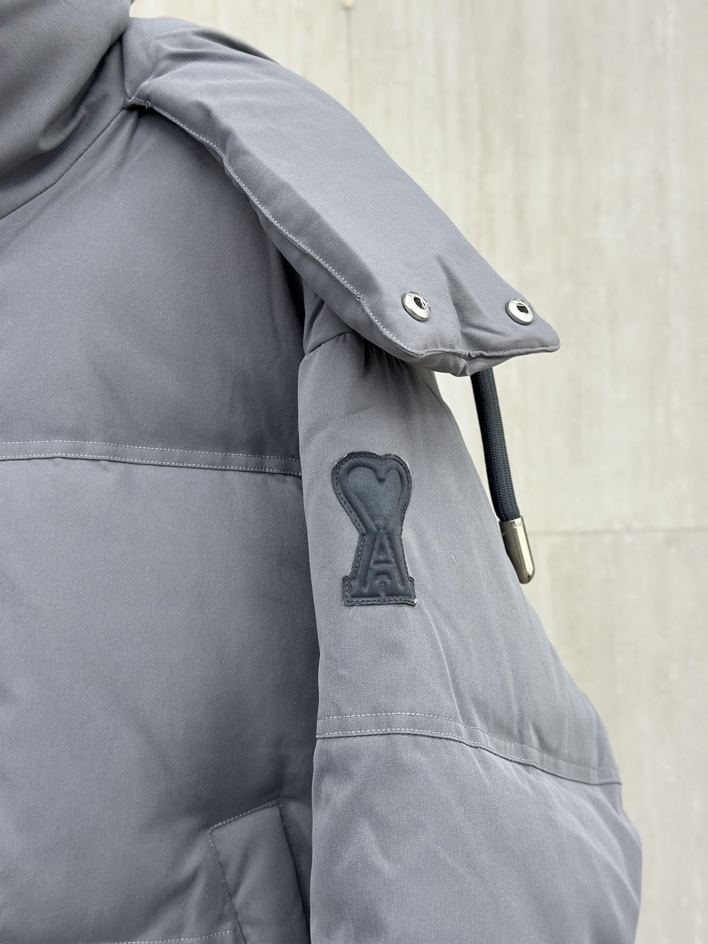 AMI Heart Logo Padded Down Jacket, Lightweight and Warm Outerwear 7 i1760865915 6195 0