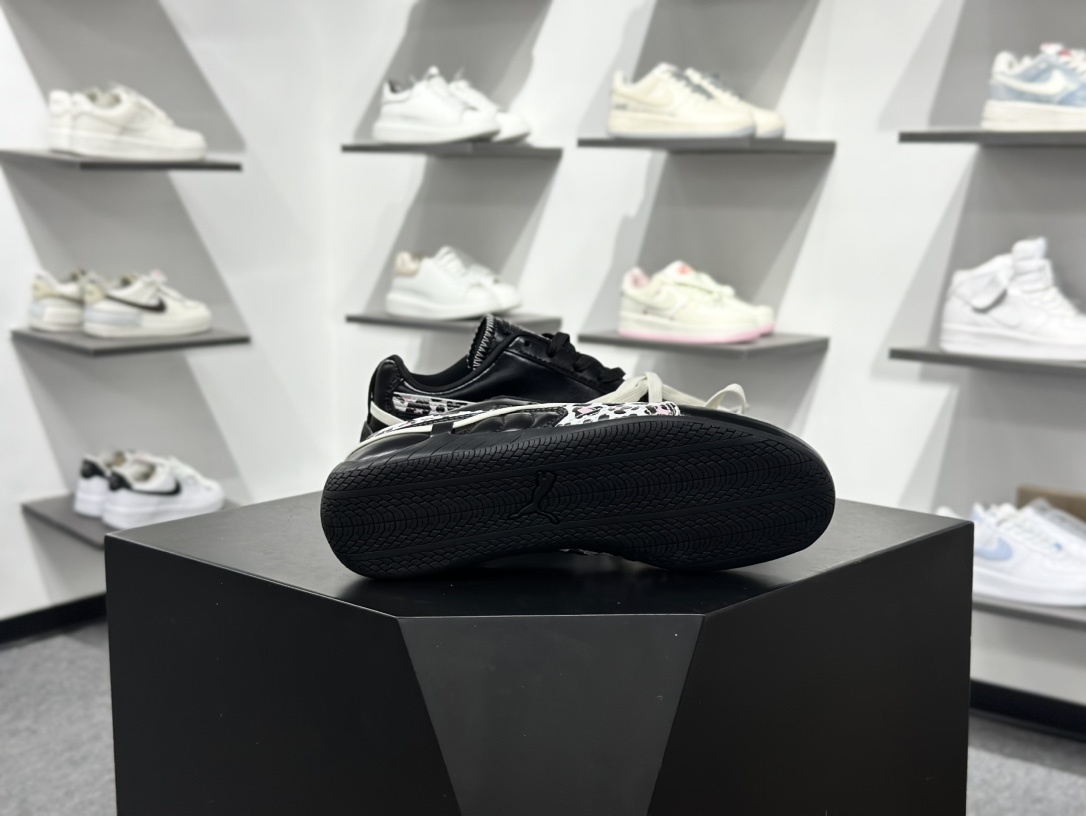 Rose x PUMA彪马 Speedcat 系列 联名款 赛车 德训双鞋带 绑带休闲运动低帮板鞋404391-01 Rose x PUMA彪马 Speedcat 系列 联名款 赛车 德训双鞋带 绑带休闲运动低帮板鞋404391-01