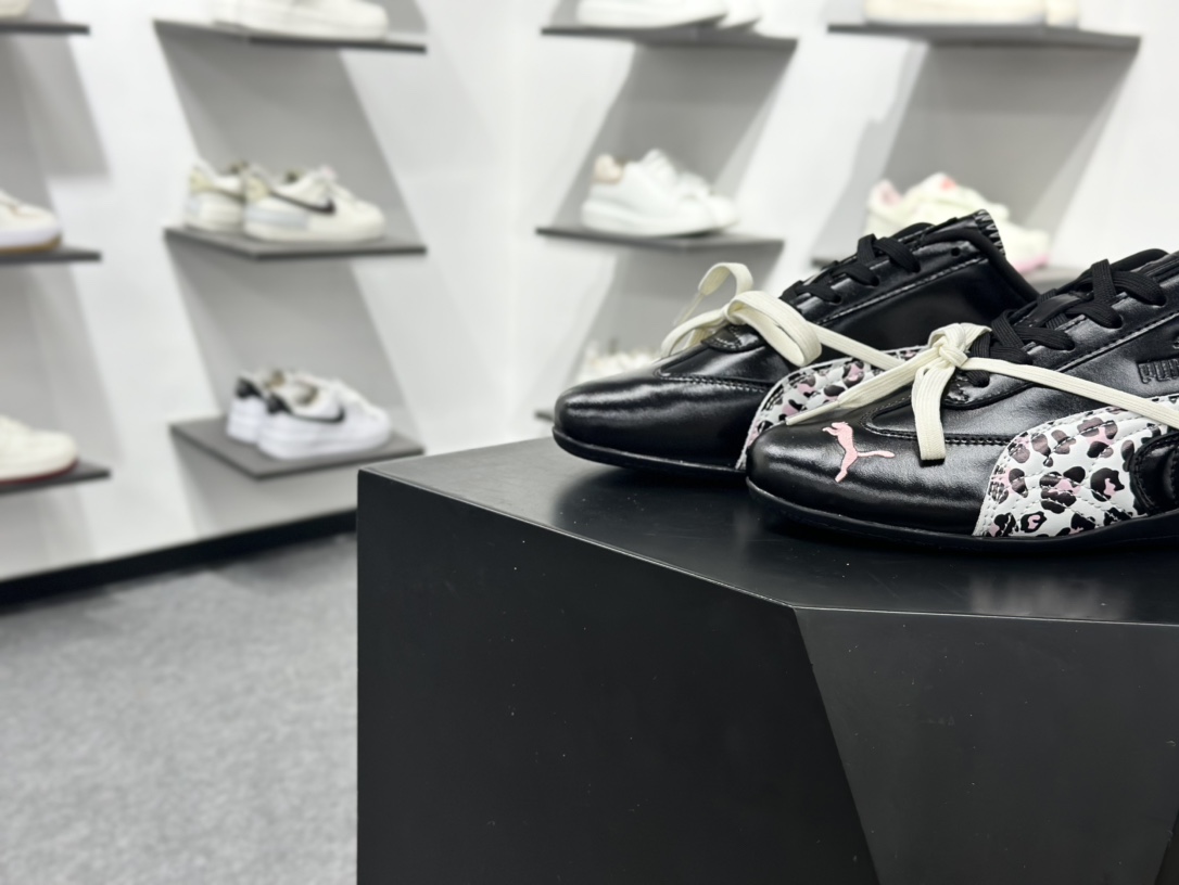 Rose x PUMA彪马 Speedcat 系列 联名款 赛车 德训双鞋带 绑带休闲运动低帮板鞋404391-01 Rose x PUMA彪马 Speedcat 系列 联名款 赛车 德训双鞋带 绑带休闲运动低帮板鞋404391-01