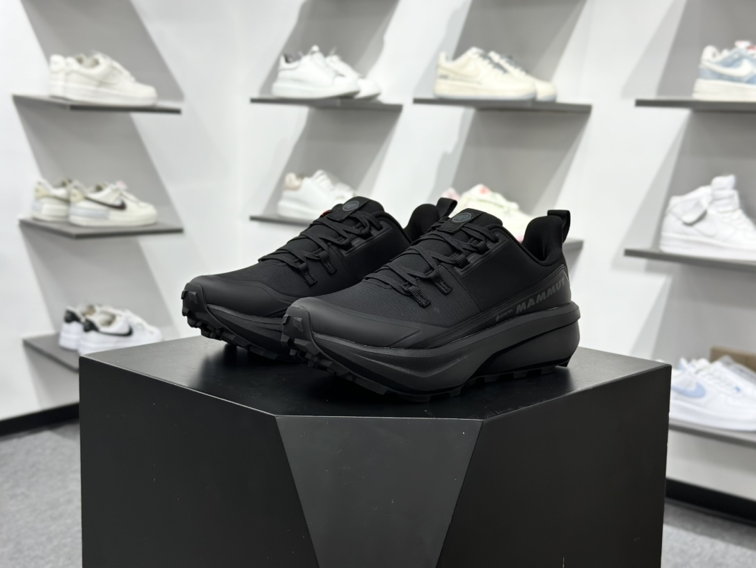 MAMMUT猛犸象 Aenergy 舒适百搭 耐磨防滑 低帮徒步鞋 MAMMUT是高山运动 登山和户外运动装备品牌