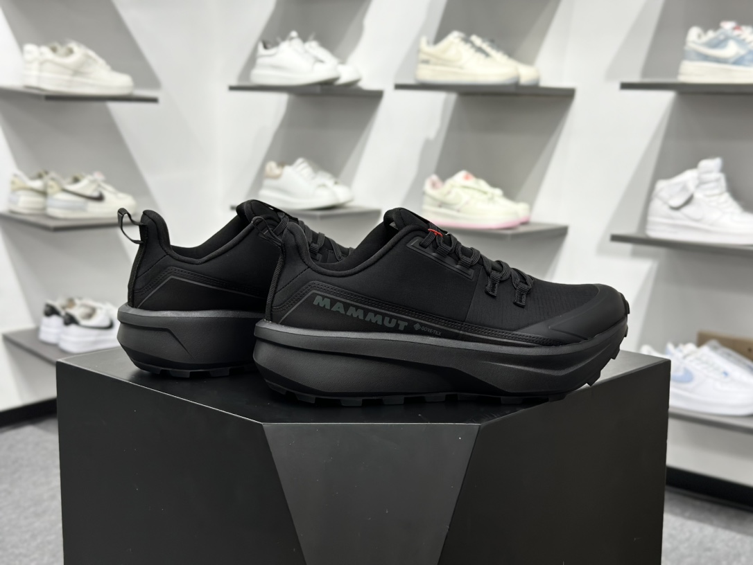 MAMMUT猛犸象 Aenergy 舒适百搭 耐磨防滑 低帮徒步鞋 MAMMUT是高山运动 登山和户外运动装备品牌