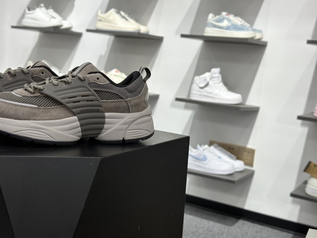 200 Jordan trunner o/s 经典百搭 透气支撑 生活休闲鞋 男女同款 IB3722-201