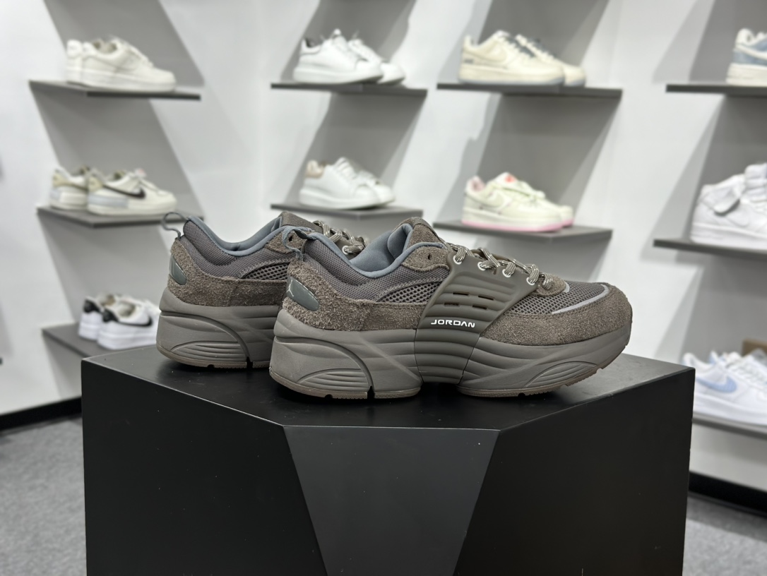 200 Jordan trunner o/s 经典百搭 透气支撑 生活休闲鞋 男女同款 IB3722-200