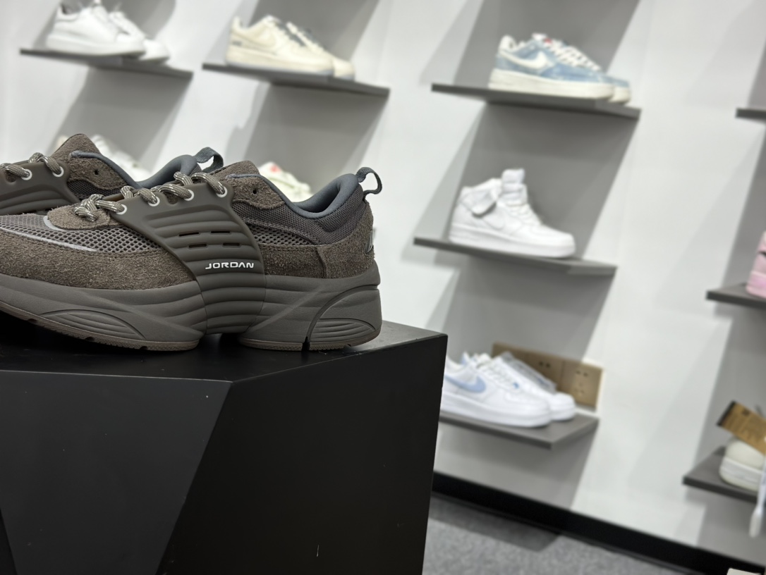 200 Jordan trunner o/s 经典百搭 透气支撑 生活休闲鞋 男女同款 IB3722-200