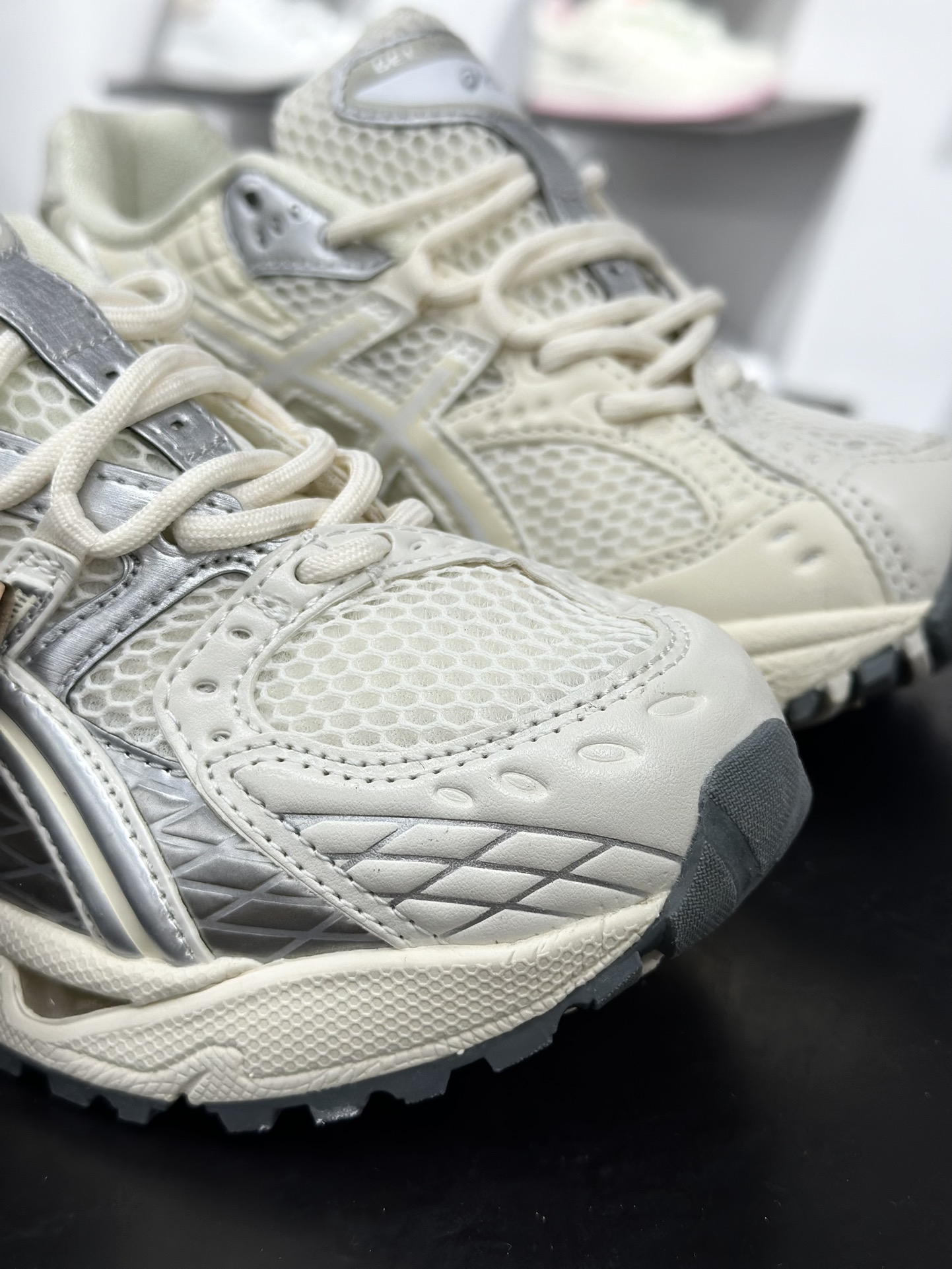 200 AsicsGel-Kayano 12.1 亚瑟士运动休闲透气专业跑鞋 1203A929-100