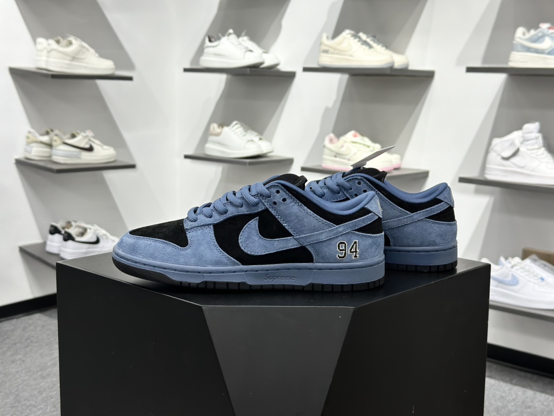 220 Supreme x Nk Dunk SB Dunk Low 舒适 防滑耐磨低帮板鞋 HQ8487-400