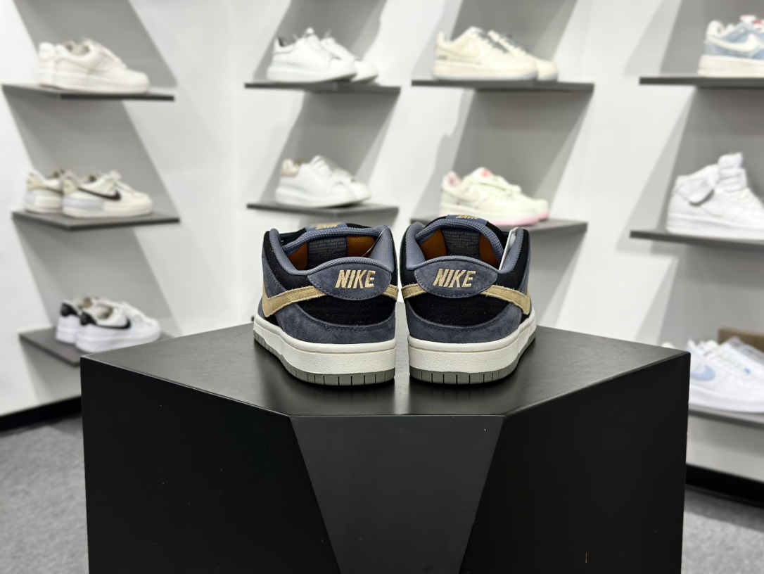 260 NIKE SB DUNK LOW PRO 联名款 耐克 低帮休闲运动板鞋 HF3063-002