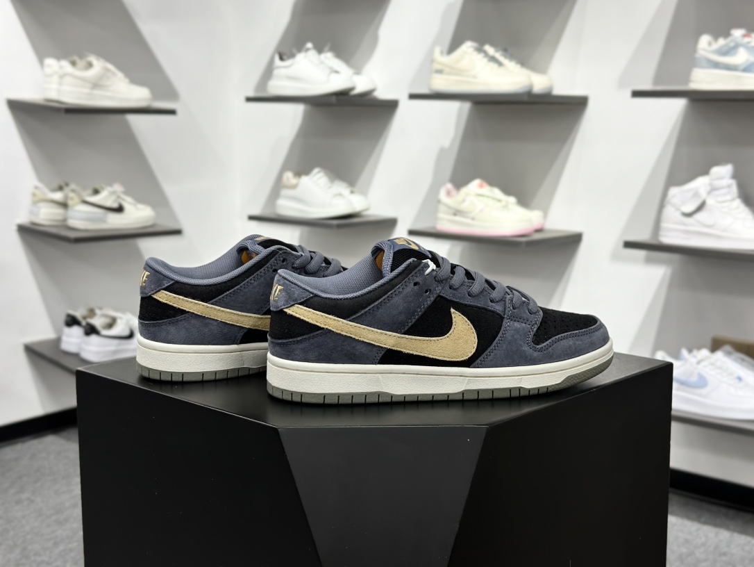 260 NIKE SB DUNK LOW PRO 联名款 耐克 低帮休闲运动板鞋 HF3063-002