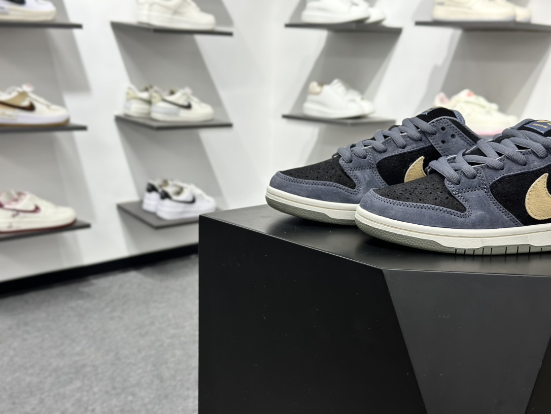 260 NIKE SB DUNK LOW PRO 联名款 耐克 低帮休闲运动板鞋 HF3063-002