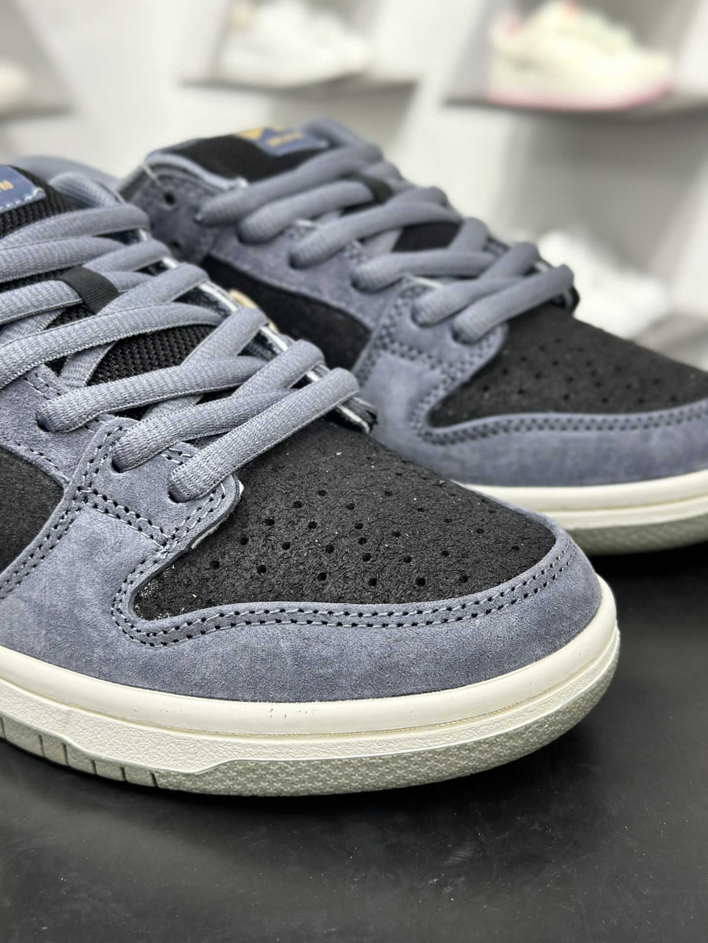 260 NIKE SB DUNK LOW PRO 联名款 耐克 低帮休闲运动板鞋 HF3063-002