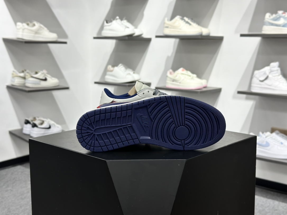 280 Travis Scott x Fragment Design x Jordan Air Jordan 1 Low OG SP “克罗心联名——缝线勾” DZ5899-030