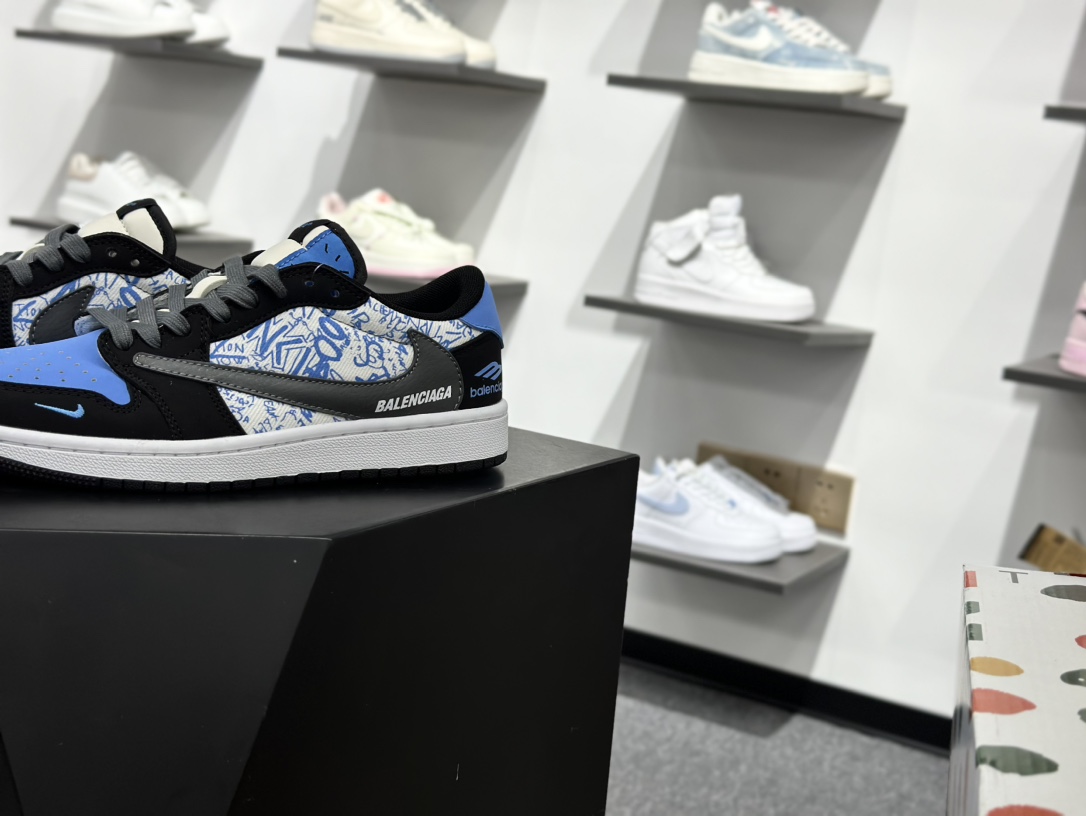 280 Jordan Air Jordan 1 休闲低帮板鞋 Jordan品牌的经典元素