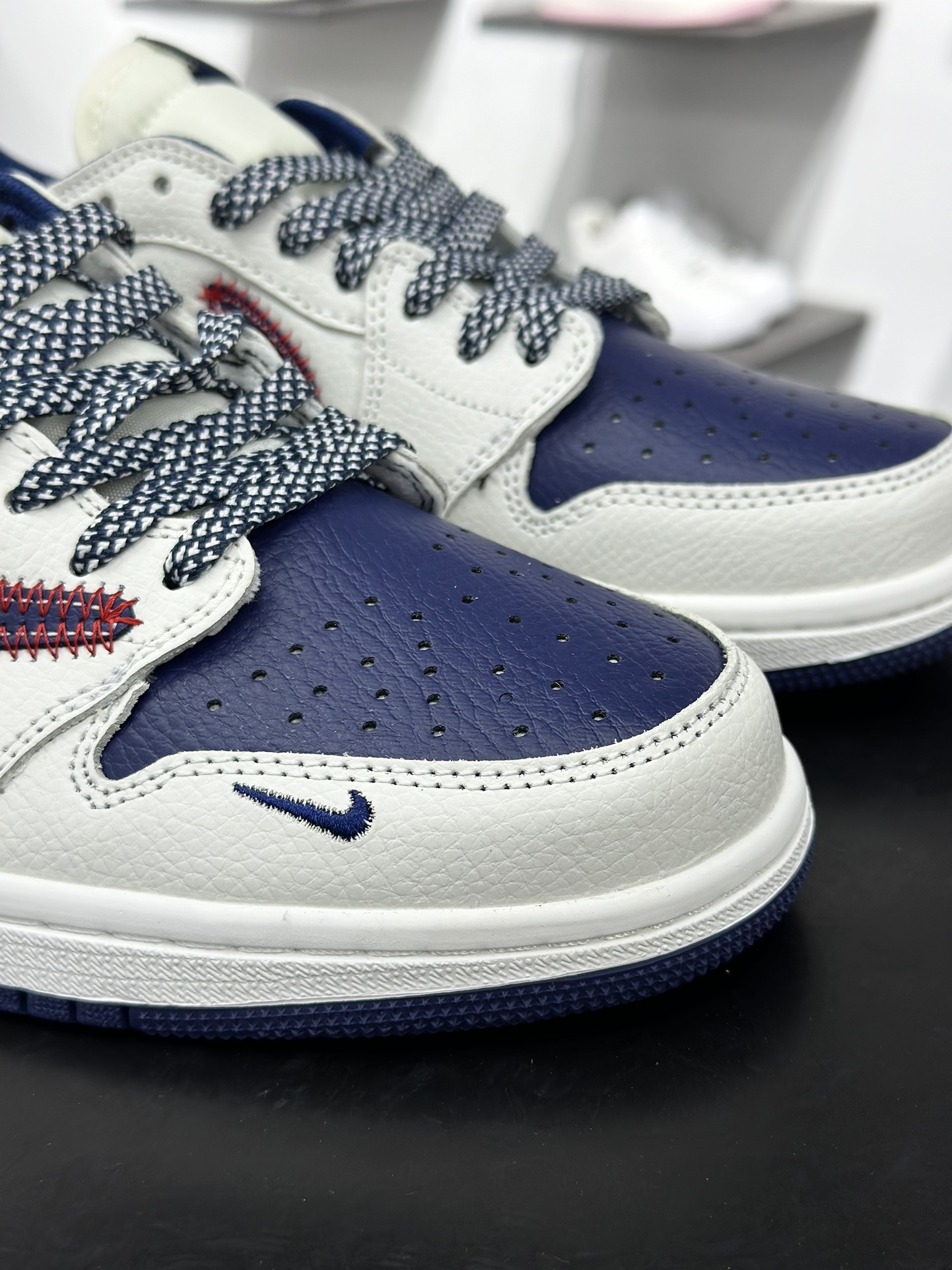 280 Travis Scott x Fragment Design x Jordan Air Jordan 1 Low OG SP “克罗心联名——缝线勾” DZ5899-030