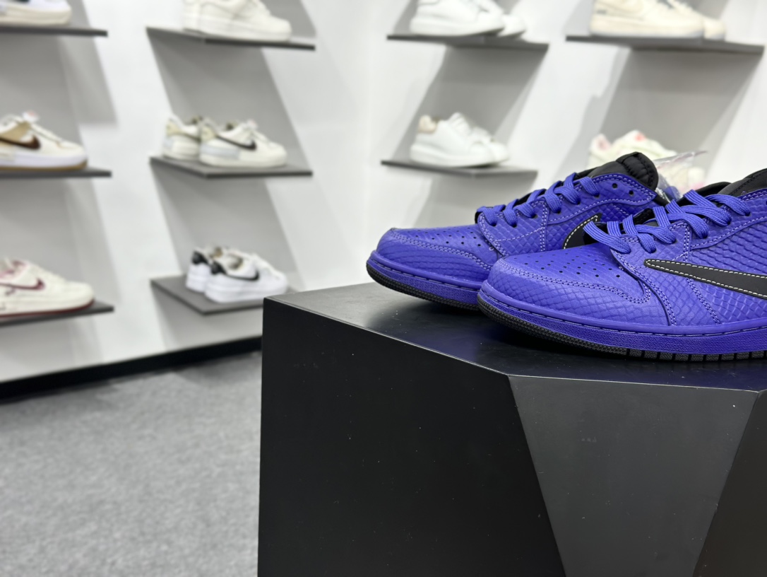 Kobe Bryant x Nike Air Force 1 Low低帮板鞋