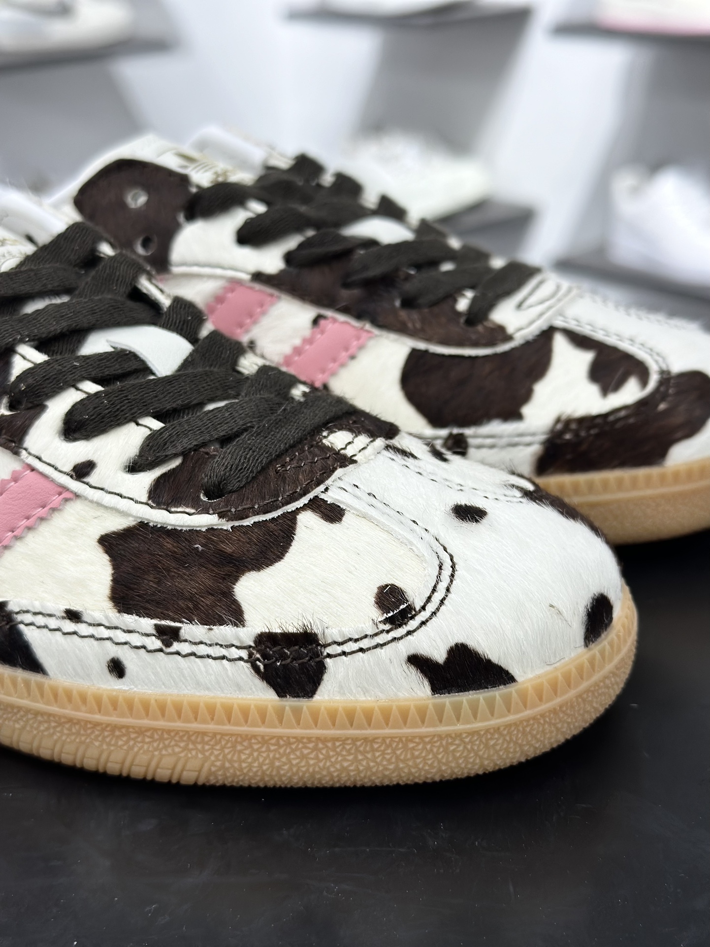 200 Adidas Samba 休闲板鞋 KK2239