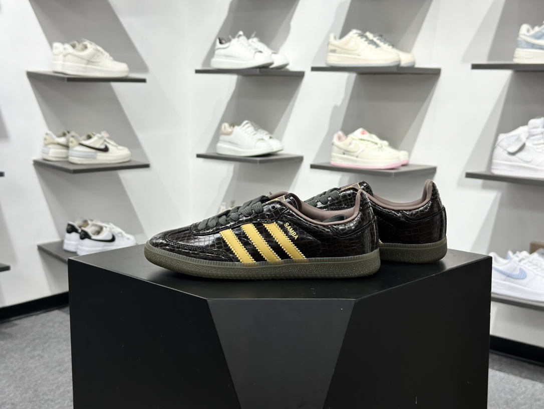 160 Adidas Originals Samba 桑巴舞系列 阿迪达斯 三叶草 绅士德训足球风百搭低帮休闲运动板鞋 KI6280