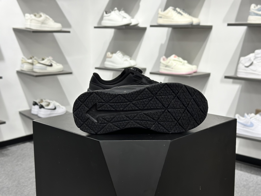 280 迪桑特DESCENTE CIRCUIT LTR WIRE 2.0 舒适百搭防滑耐磨 低帮 休闲跑步鞋 D4431TCT06