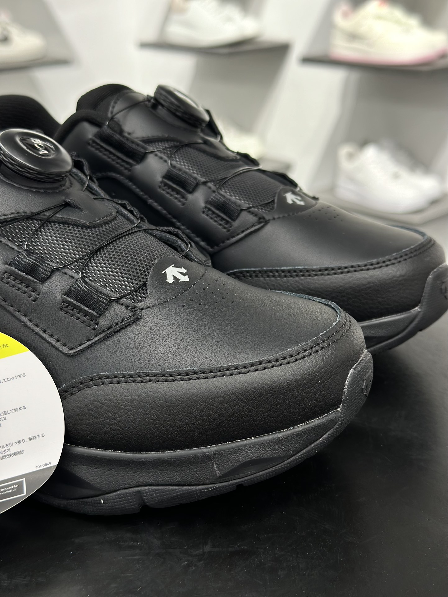 280 迪桑特DESCENTE CIRCUIT LTR WIRE 2.0 舒适百搭防滑耐磨 低帮 休闲跑步鞋 D4431TCT06