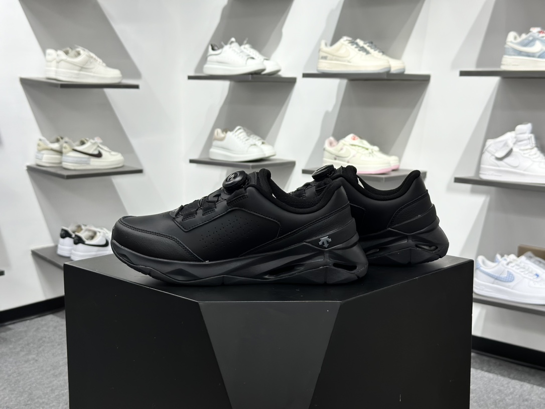 280 迪桑特DESCENTE CIRCUIT LTR WIRE 2.0 舒适百搭防滑耐磨 低帮 休闲跑步鞋 D4431TCT06