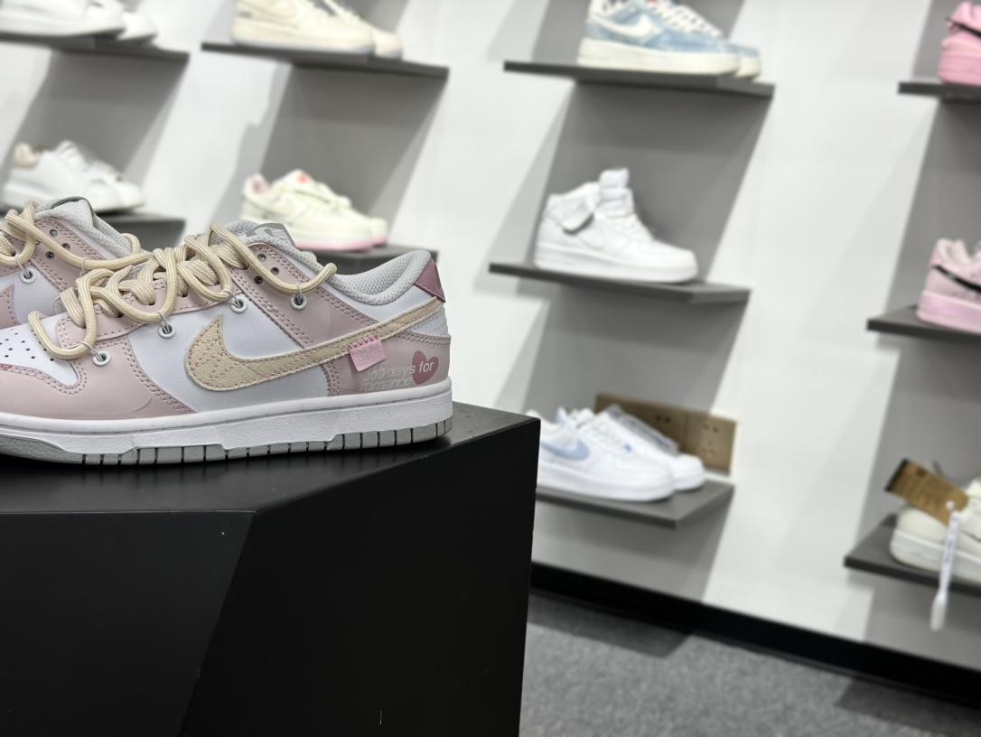 280 Nike SB Dunk Low 解构绑带 DD1391-103