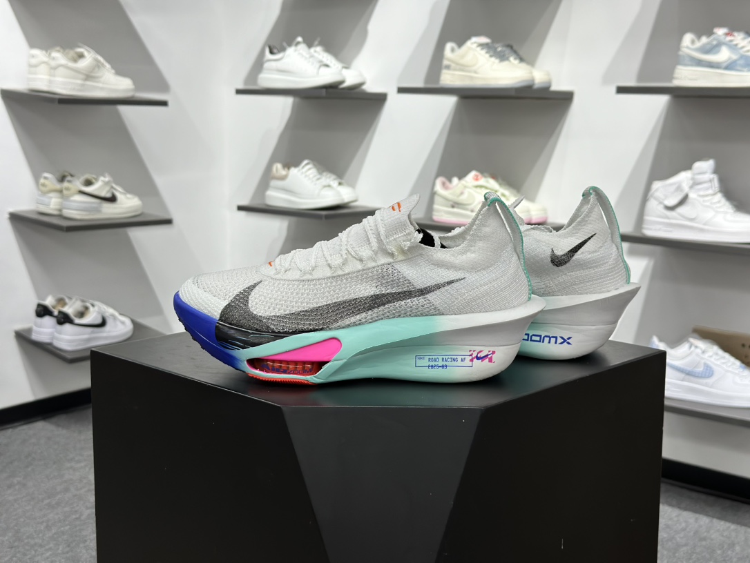 240 Nike Air Zoom Alphafly NEXT% 3 马拉松跑鞋 2024全新马拉松超级跑鞋 FD8315-104