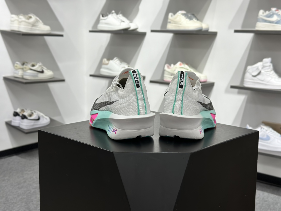 240 Nike Air Zoom Alphafly NEXT% 3 马拉松跑鞋 2024全新马拉松超级跑鞋 FD8315-104