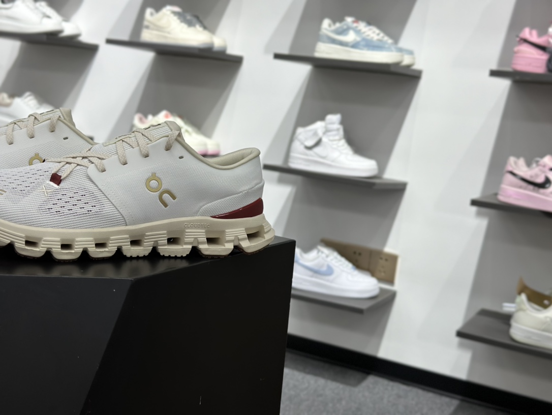 180 On昂跑 Cloud 6 Push 轻量运动休闲鞋