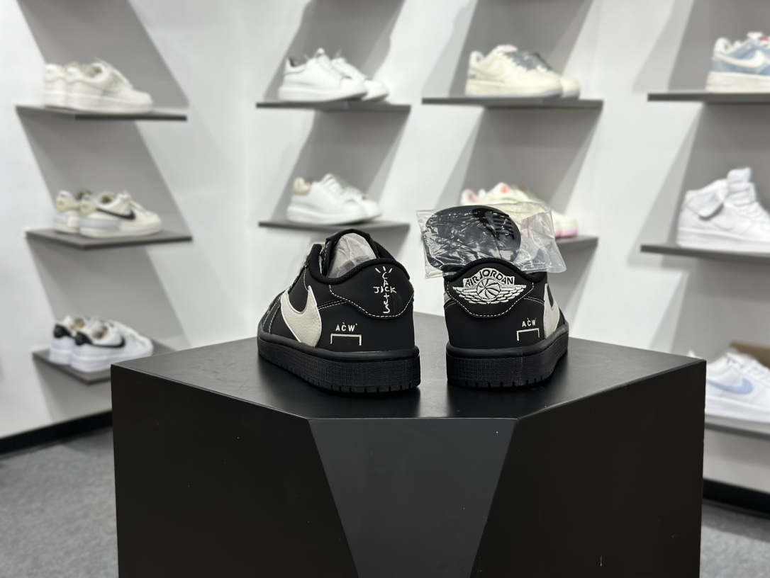 Travis Scott x Nike Air Jordan 1 Low x ACW Air Jordan 1 Low 反转黑白小勾倒钩纯原版本 AC1808-191