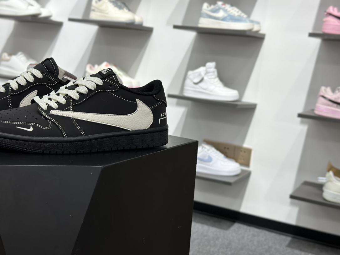 Travis Scott x Nike Air Jordan 1 Low x ACW Air Jordan 1 Low 反转黑白小勾倒钩纯原版本 AC1808-191