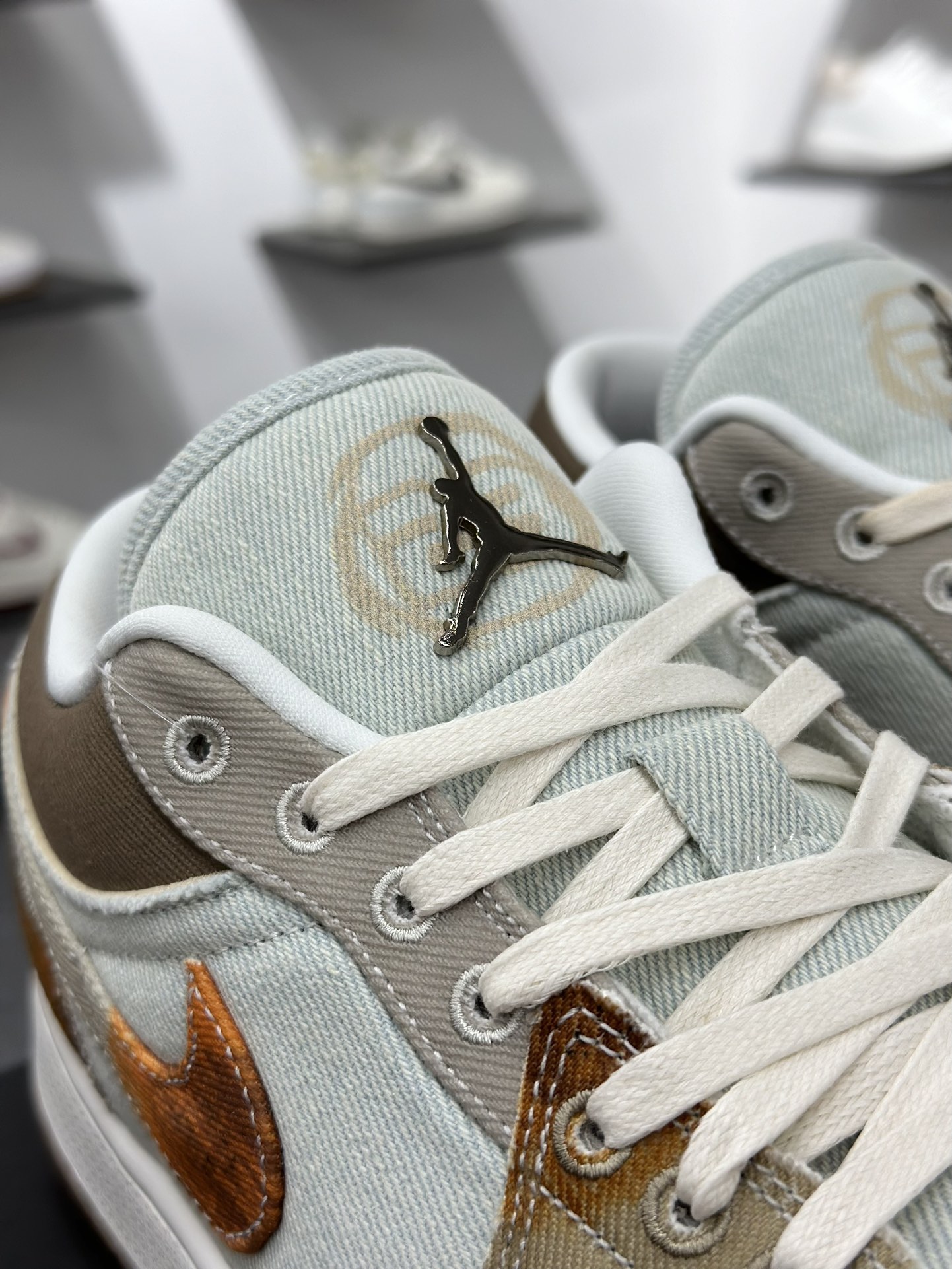 200 Air Jordan 1 Retro Low SE 蓝棕 IM6664-991