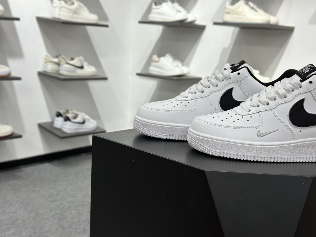 200 Air Force 1 '07 Low 白黑 HQ1911-100