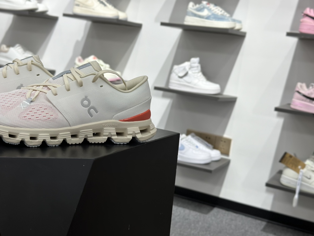 180 CloudvistaX4 全新综合体能训练运动鞋 Cloud X 舒适乐趣跑 3WE3007